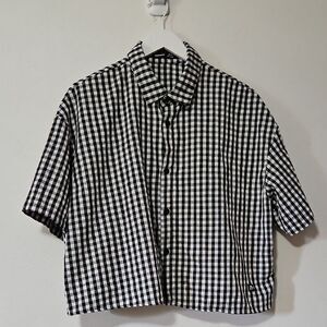 NFINITY Black and White Casual Button Down Shirt